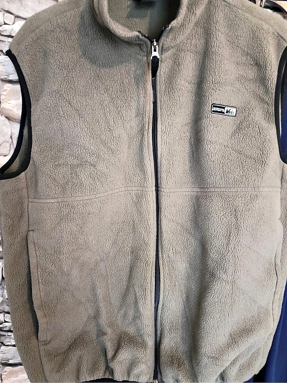 REI Men's Gray Fleece Vest
